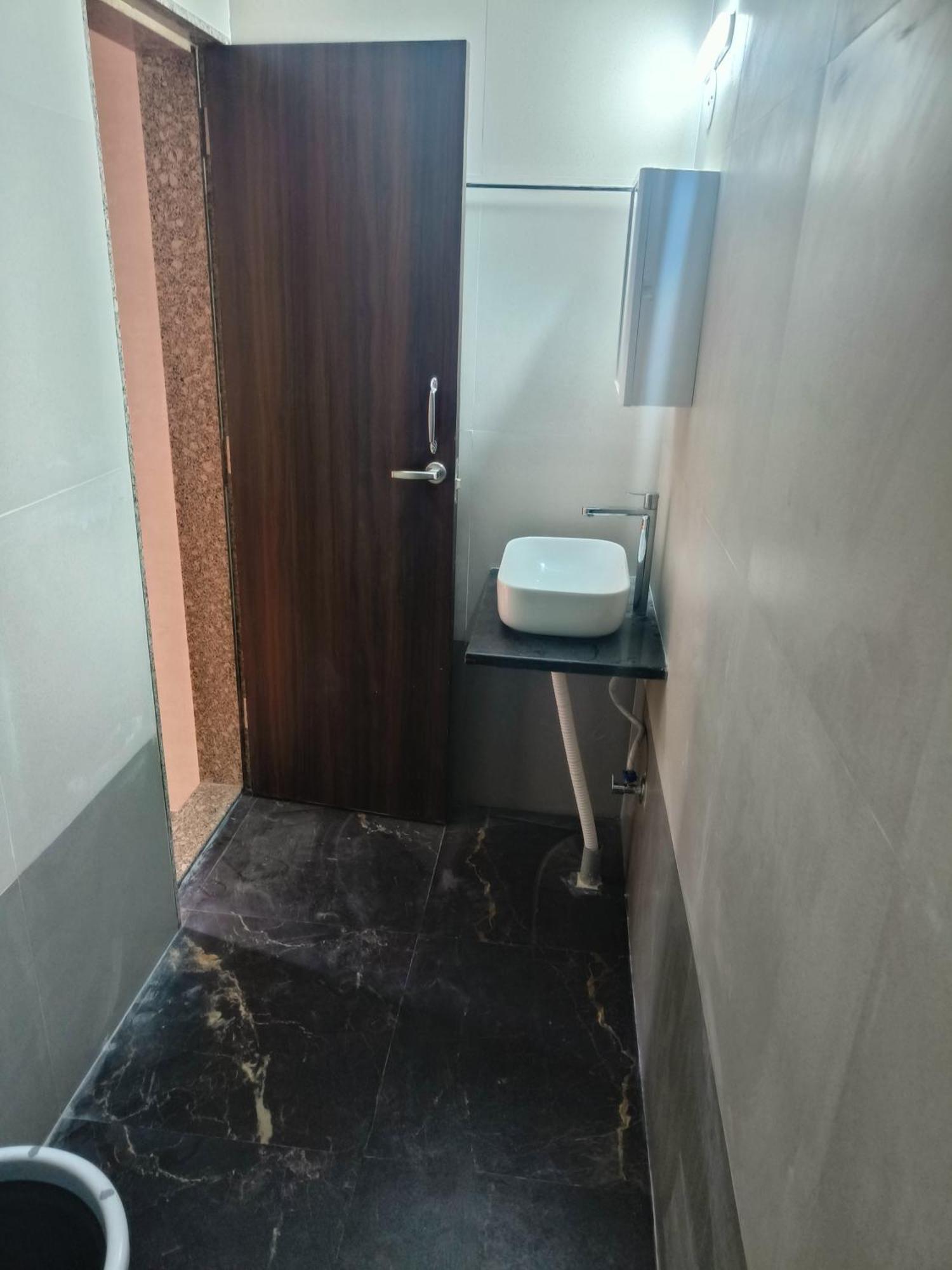 Dk's- 1 Bhk- 2 Bhk Furnished Comfy Apartment *